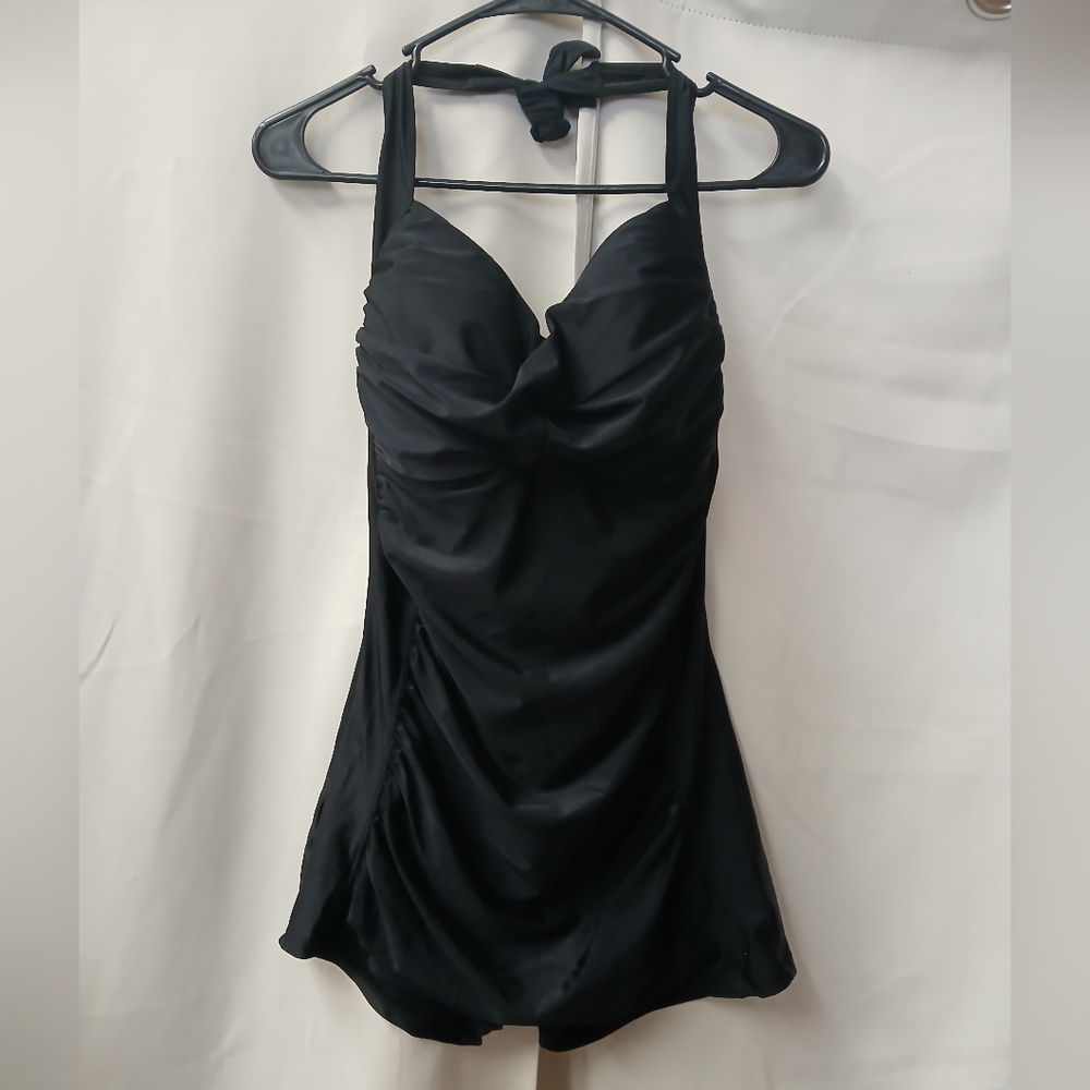 Black Ruched Halter One-Piece Swimwear